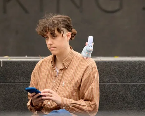 ‘People give me a ample space’: My strange seven days of wearing shoulder toys